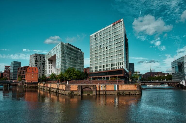 Kleintransport Hamburg: The Convenient Way To Get Around