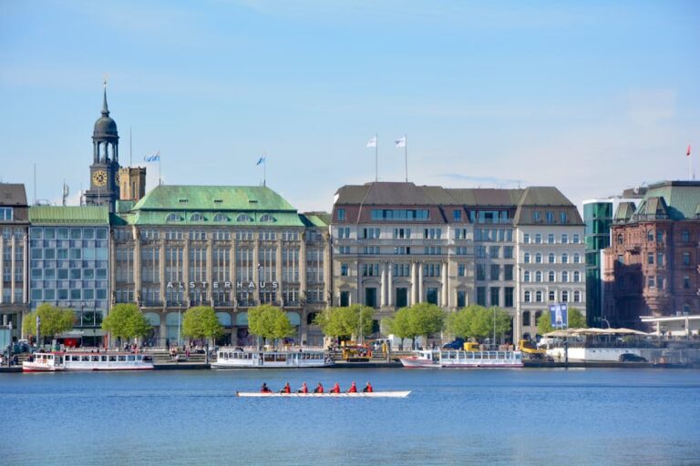 Effizienter Und Zuverlässiger Transport Mit Kleintransport Hamburg