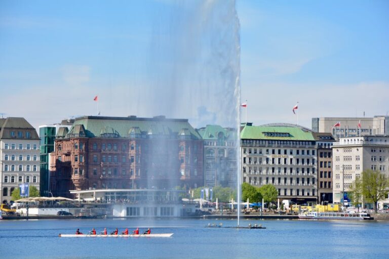 Kleintransport Hamburg: The Best Way To Navigate The City