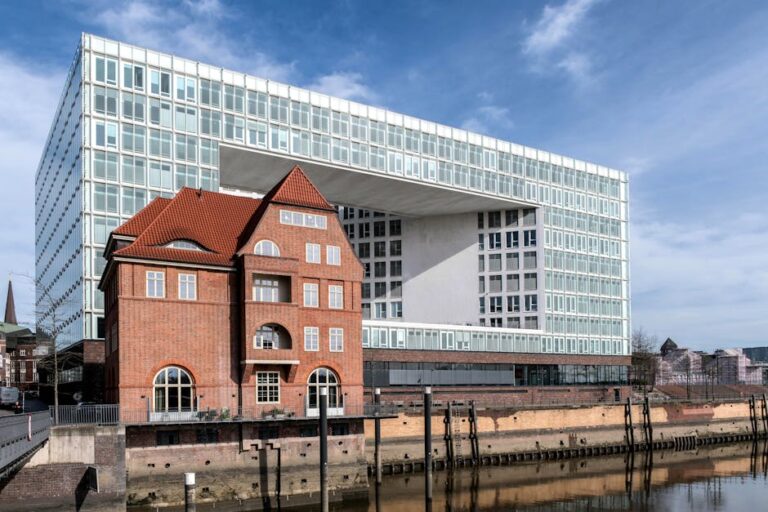 Kleintransport Hamburg: The Best Way To Get Around The City