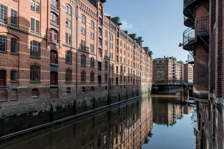 Kleintransport Hamburg: The Convenient Way To Get Around The City