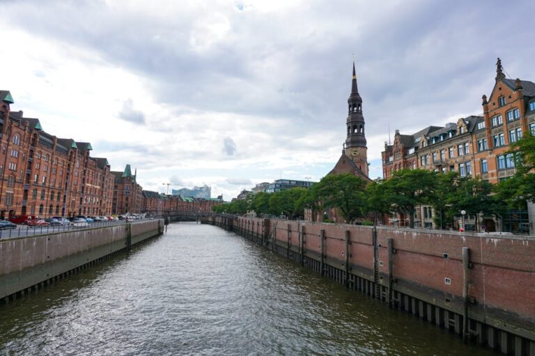 Kleintransport Hamburg: Efficient Solutions For Urban Logistics