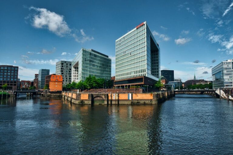 Kleintransport Hamburg: Efficient Solutions For Urban Logistics