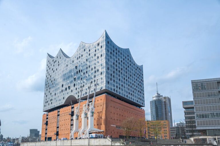 Kleintransport Hamburg: Efficient Solutions For Urban Mobility