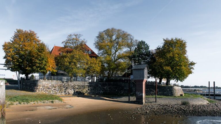 Kleintransport Hamburg: The Heartbeat Of Local Logistics