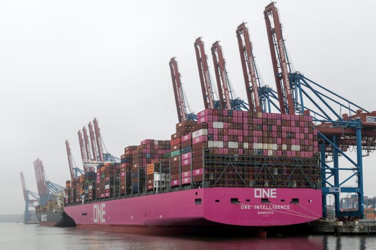 Kleintransport Hamburg: The Heartbeat Of Local Logistics