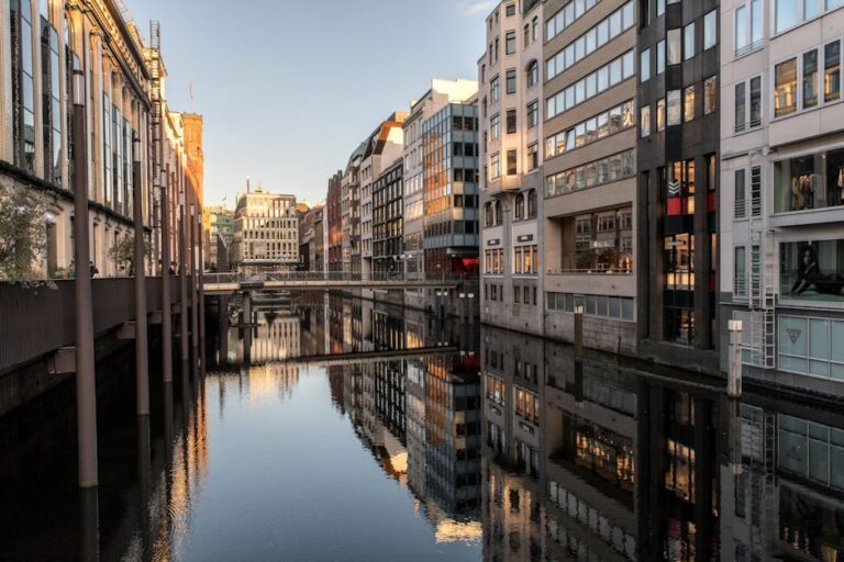 Kleintransport Hamburg: Efficient Solutions For Urban Logistics
