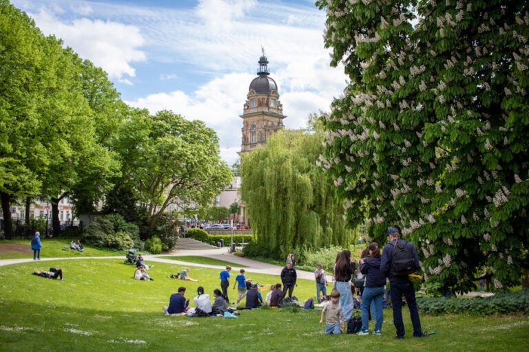 Gütertaxi In Hamburg: Ihre Flexible Transportlösung